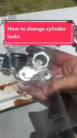 How to change cylinder locks on toolboxes. #howtorepair #DIY #cylinderlocks 