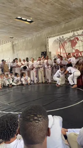 Capoeira é pra vida inteira #canal #luta #tutorial #capoeira #saltos #youtube #fyp #tiktok #instagram #CapCut 
