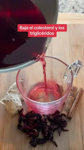 Baja el colesterol y los trigliceridos, reduce la hinchazon abdominal y protege el corazon: prepara esta bebida ✌🏻 #remediosnaturales #remedioscaseros #saludnatural #saludable #bajardepeso #bajarelcolesterol #colesterol #trigliceridos #hinchazonabdominal #reducircintura 