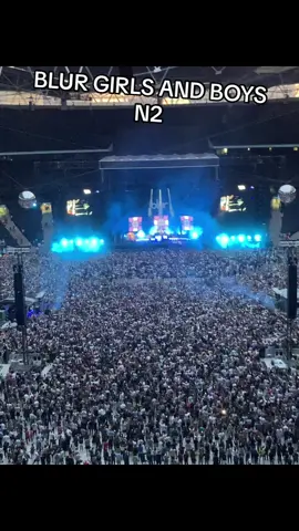 LITERALLY THE BEST DAY EVER #blur #girlsandboys #damonalbarn #wembley #wembleystadium #fyp #foryou 