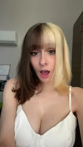 😈 #fakebodyy⚠️ #innocent #egirl #bodypositivity 