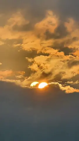 #sun Two SUNS appeared in the sky #tiktok #scenery #healinglandscape #sky 