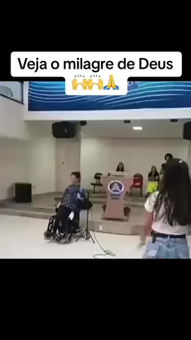 Veja o milagre de Deus no culto . Sua gloria me atraiu . #suagloria #jesus #milagres #god 