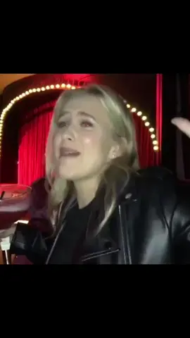 Аня и караоке😂