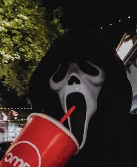 bien suda'o los dos.. #marvelboy #lyrics #foryou #lyricsvideo #paraestados #fypシ #viralvideo #trapnation #paradedicar #scarymovie #fypシ゚viral #lyrics #letras 