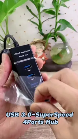 The external hub of the computer can read multiple hard drives at one go, also can  be charged!#tiktok #fyp #computer #hub #tk #tik_tok 