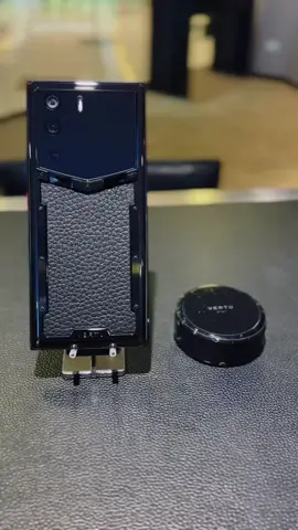 Meta vertu phone #Vertu #WEB3 