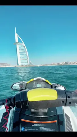 Jet skiing around Dubai #dubai #jetski 