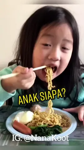 Replying to @F I F I E   MENU SAMA, TEMPAT SAMA … BEDA UMUR AJA. Ga kerasa incess dah gede 🤣😂 #nanakoot #nanakootaustralia 