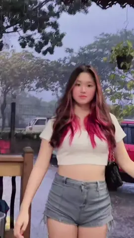 pargoy santai saat ujan@dellaseptt #dellaseptt  #pargoy #baperstory  #tiktokviral 