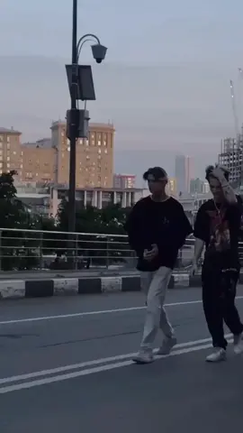 Styles retro Mỹ_😎📷 #boycool #ngầu #dạophố #outfitideas #outfitboy #traichaua #fpy #viral #douyin抖音 #xuhuongtiktok 