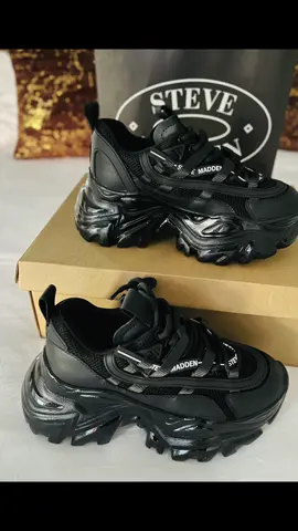 iMama Alube Nawo Nje uSteve Madden😅🖤🤟🏽Come Unbox With Me🕺🏽 #stevemadden #tiktoktrending #tiktoksouthafrica #tiktokviral #fashiontiktok #fypシ #mba_leey_1978 #dripcheck #shoeaholic #kicks #unboxing #unboxingvideo #spoils #retailtherapy #blacksneakers #OOTD #SAMA28 #TikTokFashion #tiktokplug #stevemaddenshoes #black #nomaflower🌸 #ndebeletiktoker🇦🇲 #unboxwithme 