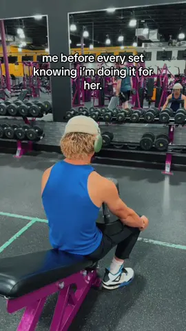 her. #greenscreenvideo #batman #her #gym #Fitness #motivation #sheismymotivation #grind #tiktok #joeasthetic #blessed #genetics #natty #planetfitness #viralvideo #viral #utahliving @Shizzy @Lexx @Alex Eubank @TrenTwins @Bradley Martyn 