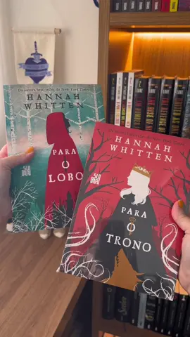 Já conheciam esses livros? 📚 #BookTokBrasil #LeitoresDoTikTok #booktokbr #livros #estantedelivros #bookunboxing #hannahwhitten #paraolobo #paraotrono #editorasuma 