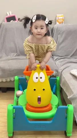 Ai bảo đẻ con gái cho thuỳ mị nết na bước ra đây 🤣 #baby #babylove #embe #embedangyeu #embedethuong #cute #cutebaby #babiesoftiktok #xuhuong #fyp 