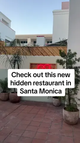 You're going to want to add Mon Ami in Santa Monica to your list! This mediterranean fusion restaurant is tucked away off Ocean Blvd in Santa Monica. It's the perfect place for date night or drinks with friends. It has a cute indoor/outdoor space with a string-lit garden and lots of lounge seating. There's even a dj spinning a few nights a week! To Eat: we loved the mezze platter with whipped feta and don't skip the potato zeppoli! Also loved the chicken skewers, greek salad, steak, and the lobster pasta. For dessert get the honey drizzled Greek donuts! #foodiereview #santamonicafoodie #yelpla #eaterla #santamonica #monami #downtownsantamonica #losangeles #lafood #lafoodie #lafoodies #larestaurants 