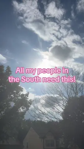 This helped me at all these football games and greek picnics! You need it fr 😭 #CapCut #amazonmusthaves #primeday #beattheheat 