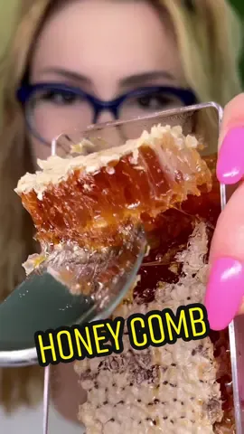 Trying RAW HONEY COMB ASMR STYLE 🍯 #asmr #asmrsounds #asmrvideo #asmrtiktoks #viral #fyp #fypシ #honey #honeycomb #rawhoney 