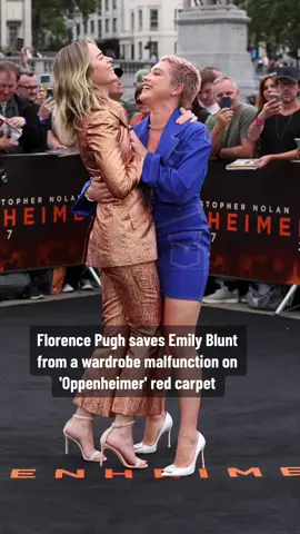 #FlorencePugh saves #EmilyBlunt from a wardrobe malfunction on #Oppenheimer' red carpet