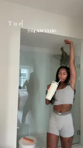 Y’all I am STRUGGLING to get back into this morning routine after traveling so much😭  That’s why I need a cute Pilates fit like this one from @TAVI to motivate me🤍 DC: JAZ15 🫶🏽 #taviactive #morningroutine #morningvlog #pilates 