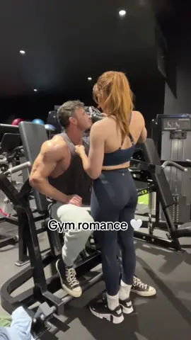 The butt taps are the favourite #GymTok #gymcouple #gymcrush #couplegoals #relationshipgoals #relationshiptiktok 