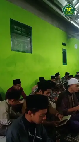 Tips menghadapi anak yang mengeluh dan mengadu tentang pesantren  #fypシ゚viral #santripondok #santrikeren #daruljalalcikulur #daruljalal2023 #santribaru #menjagatradisisalafymeresponmodernisasi #santrimengeluh #CapCut 