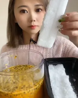 ASMR REFROZEN SHAVED ICE EATING WITH PASSION FRUIT/ONLY BITES/ICE EATING  #eatingsounds #sounds #crunchyasmr #eating #eatingshow #passionfruit #powderyice #kawaii #reelsinstagram #instagood #foryou #matchaice #softice #mukbang #mukbangeatingshow #mukbangs #whiteice #satisfying #satisfyingvideo #asmrcommunity 