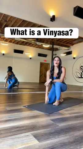 Quick vinyasa tutorial!  I love breaking down poses and make them accessible for everyone to practice! Come practice with me!#yogaflow #tutorial #fyp 