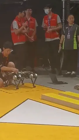 Robot challenge 🤖 #robot #hitech 