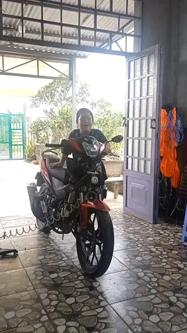 ae nào đã Sài qua nhại 3pro ver2 với lại nhại cicada của ...... rồi thì cho em hỏi âm thanh này là của nhại nào vậy ạ  xe này em làm dàn điện và nhại cho chủ xe nha ae  có 1 bên đăng đây là nhại cicada của họ 🤣 #team60 #tiktokxetaivietnam🇻🇳👍🚚 #anhemdammekenongcammy❤️ 