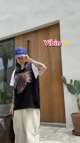 could already use anothet vacation 😂 #mood #TikTokFashion #greece #supreme #OOTD #fyp #wlw #lgbtq 