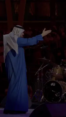 كلامي يوصلك شوفي كيف وقفاتي ‏قلبي بفضيه من حبك مساحاته . #حسين_الجسمي 