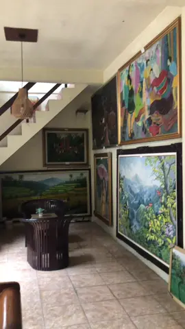 Gallery lukisan di ubud bali #manacikagalleryubudbali #lukisannali#happyfypシ゚viral🖤tiktok☆♡🦋myvideo #CapCut 