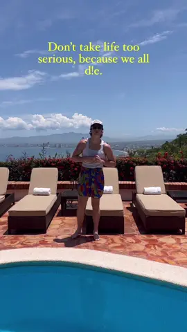 Chicken little sith @Meghan Trainor out tonight! 🥵👏 Whos excited? 