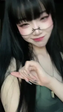 is it just me or comments arent working