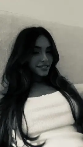 #MADISONBEER slowed video with coloring.    request: @@@ R !!. 💫 #rp #slowedvideosforrp #fyp #coloring #slowedvideo #model #forrpmodels 