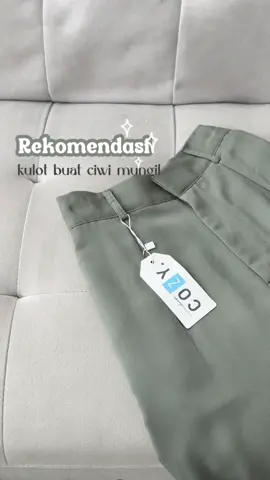 ciwi gumush harus liaaattt😠🫶🏻 #IChooseCOZY #sivalifactory #InspirasiFashion #fypシ #petitepants #rozelpants #kulotantikusut #loosepants #loosepantspetite #petiteoutfit #petitefashion #pantsrecommendation #rekomendasikulot #polyesterpants #pantsforwomen 