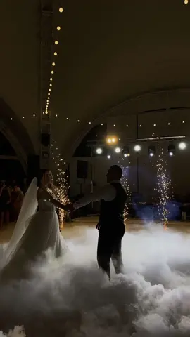 #eugendoga #vals #dansandcuea #nuntamoldovneasca #weddingday #dance #weddingtiktok #fy #fyp 