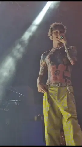 Sid & Nancy 🔥✖️✖️  @the blonde don @rookxx @Sophie Lloyd  @gröna Lund  #everyonestandstogheter #estsince2014 #est #konsert #grönalund #sweden #machinegunkelly #colsonbaker #kells #mgk #foryourpage #foru #fyp #stockholm 