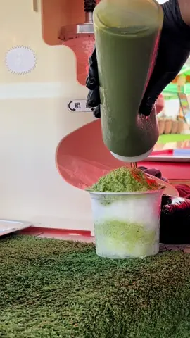 ปั่นรัวๆไปเลยจ้า อากาศร้อนคือวันของเรา🍧😍💪 #น้ําแข็งไส #น้ําแข็งไสเกล็ดหิมะ #แม่ค้าตลาดนัด 