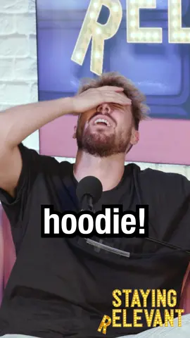 Not Pete revelling in any of Sam's misfortunes 💅 #samandpete #podcast #stayingrelevant @Samthompsonuk 