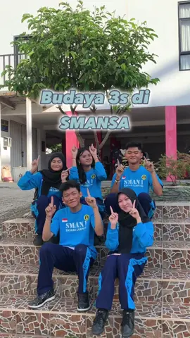 Wah di SMANSA ternyata ada budaya 3s (Senyum, Sapa, Salam) 😉🧐  #3s #mpls #smansabadarlampung #osis #opsmansa 