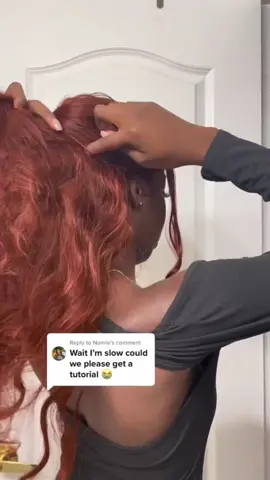 🫶𝙃𝙊𝙒 𝙏𝙊: 𝙀𝙖𝙨𝙞𝙡𝙮 𝙋𝙪𝙩 𝙔𝙤𝙪𝙧 𝙃𝙖𝙞𝙧 𝙞𝙣 𝙖 𝙃𝙞𝙜𝙝 𝙋𝙤𝙣𝙮𝙩𝙖𝙞𝙡/ 𝙃𝙖𝙞𝙧 𝘽𝙪𝙣 👩‍🦰❤️ This kind of style is perfect to try with your frontal unit for that effortless, beautiful and sun kissed summer look. 🔆 - - - - - Want to recreate this look? 💭 Just 🔍Search for 𝐀𝐔𝐓𝐔𝐌𝐍 and select the body wave option.  🤩Now available in 13x6 lace parting space🤩 Follow @luxecouturewigs for more hair tips, hair inspiration and premium fibre lace frontal wigs.  Site: 🔗𝚕𝚞𝚡𝚎𝚌𝚘𝚞𝚝𝚞𝚛𝚎𝚠𝚒𝚐𝚜.𝚌𝚘𝚖 - - - - - - #hairtutorual #updo #frontal #lacewig #auburnwig #gingerwig #luxecouturewigs #hairstyleinspiration #frontalunit