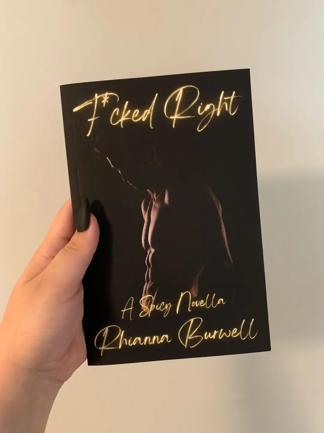 A spicy novella on kindle unlimited #spicybooks2023 #spicybookrecs😈 #spicynovellarecommendation #spicybookscenario #spicybookpages #smutbooktok #spicybookscences #spicybookrecs🌶️ #spicynovella #spicyromance #smuttok #spicybooksonkindleunlimited #smuttybookrecs #spicybooks #smuttybooks #spicybooktok #spicynovellarecs 