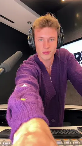 How many songs did you count? 🤔💃🪩 #BruTok #taylorswift #speaknowtaylorsversion 