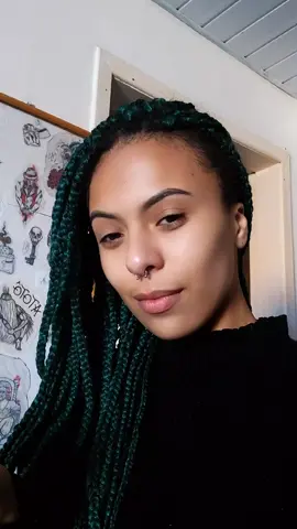 Um pouquinho de como é a produção de uma calça para terreiro por aqui 🥰 #umbanda #terreiro #umbandasagrada #entidades #axe #axós #exu #pombagira #fé #espiritualidade #roupasdeumbanda 