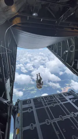 Freefall fridays #C130 #AirForce #fyp #foryoupage 