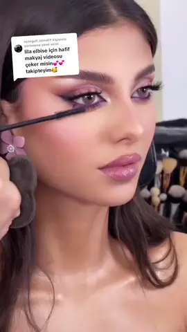 @aysegull_istee09 adlı kullanıcıya cevap veriliyor #keskin #bakışlar #yoğun #gözmakyajı #smoky #makeupartist #porselenmakyaj #fypシ #keşfetteyizzz 