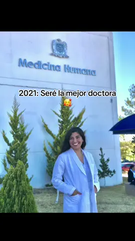 Efeee jajajaja mentiriiii😘😘😵‍💫 #fypシ #for #medicina #doct #rosapastel 