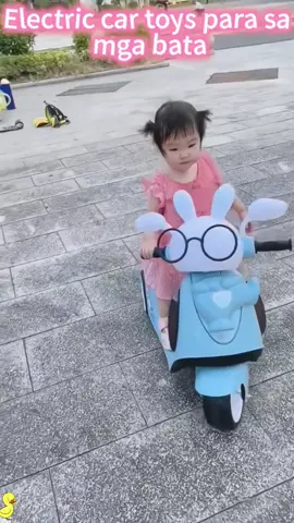 Electric car toys para sa mga bata & May mga laruan pa sa homepage#fouryou #toy #fyp #regalo 